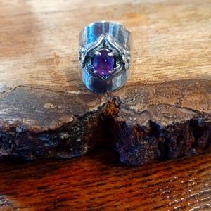 Silver and amethyst ring